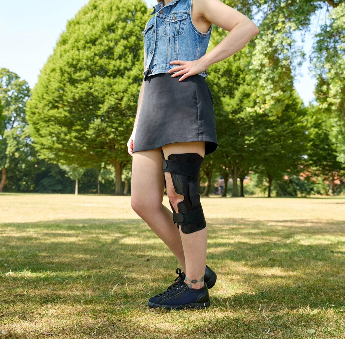 Pull-On Knee Brace