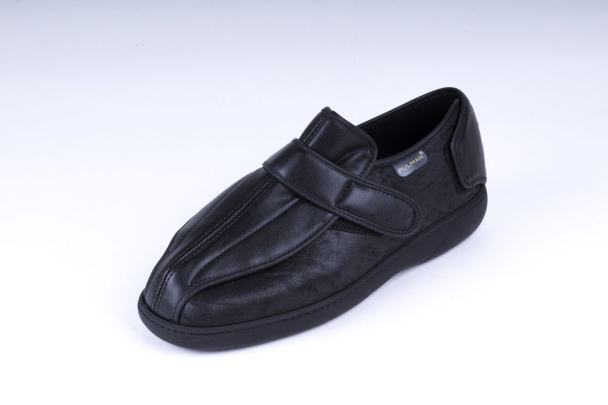 Classic 2 Shoe Water Resistant